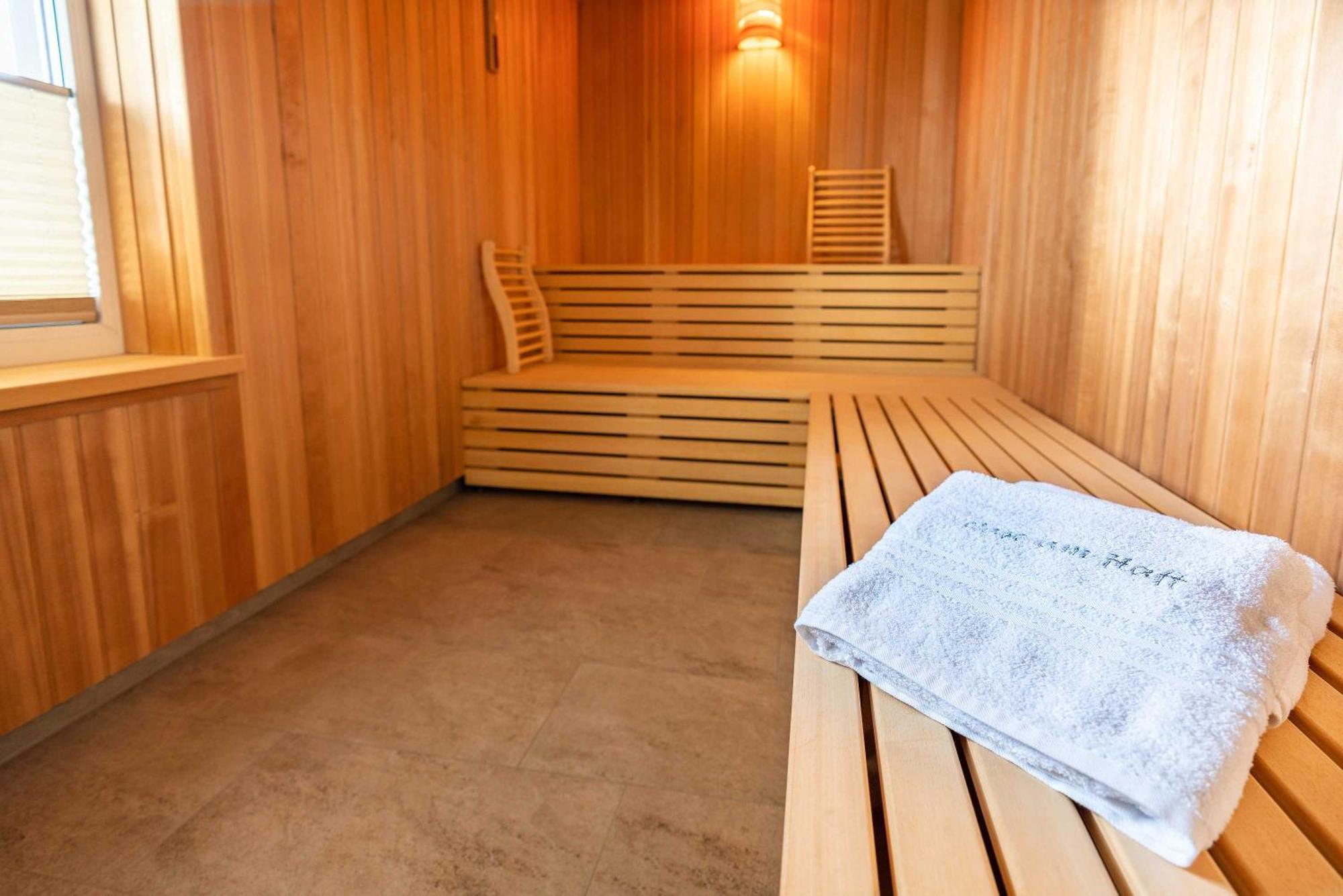 Appartement "Traumzeit" Mit Penthouseflair - Oase Am Haff Garz  Room photo